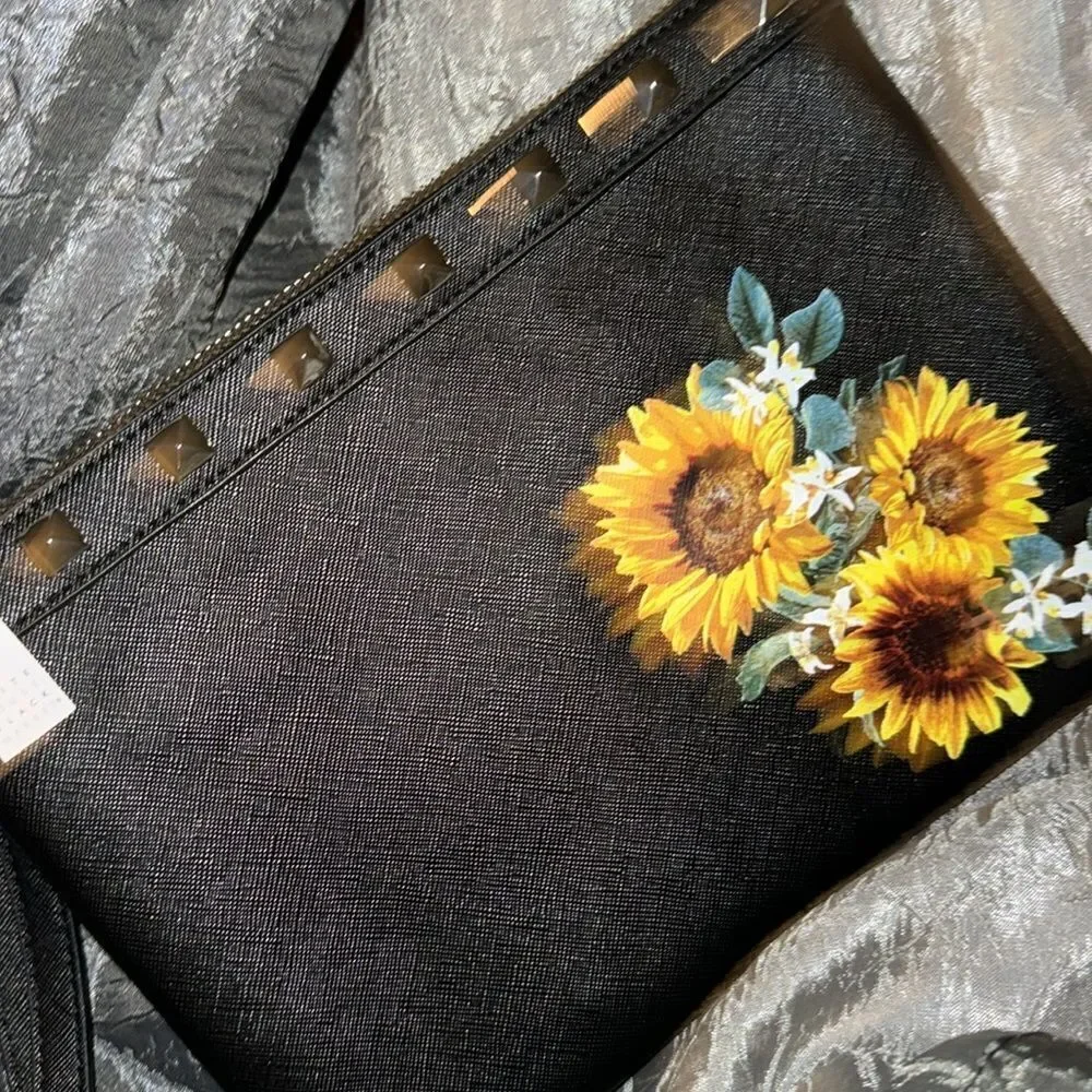 White House, Black market sunflower wristlet - Picture 2 of 5